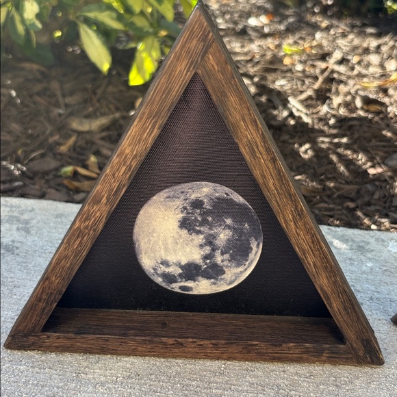 Wooden Triangle Moon Phase Decor set of 3 - Picture 4 of 10